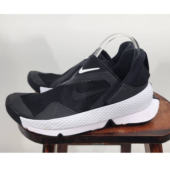New Nike Go Flyease Running Hands Free Slip On Shoes Size 7‎
